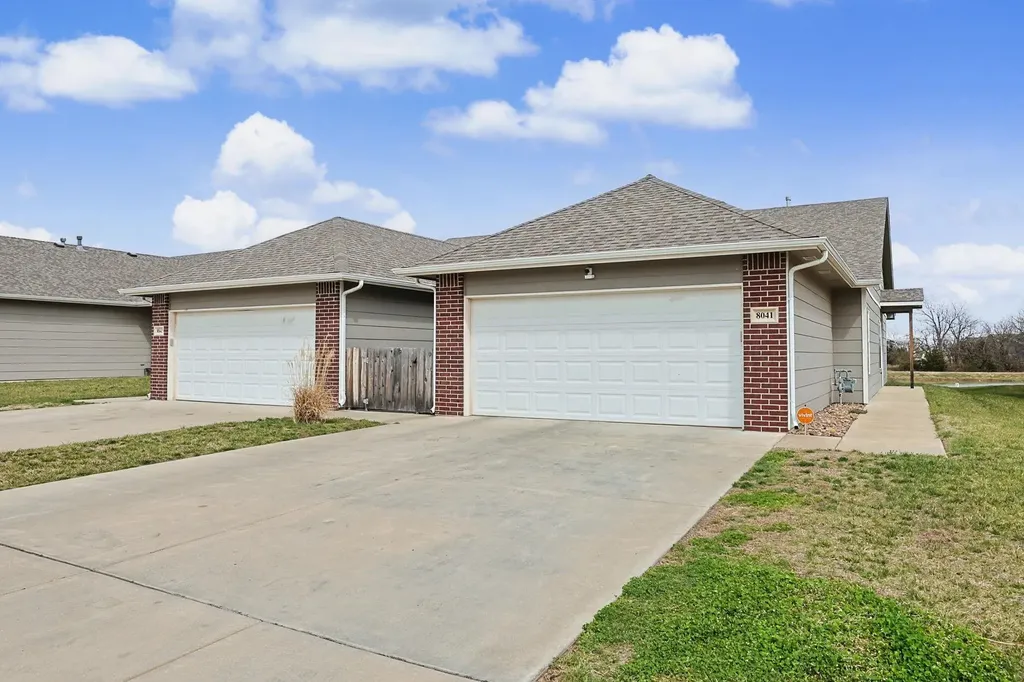 8041-8043 E 34th Court S Wichita KS 67210
