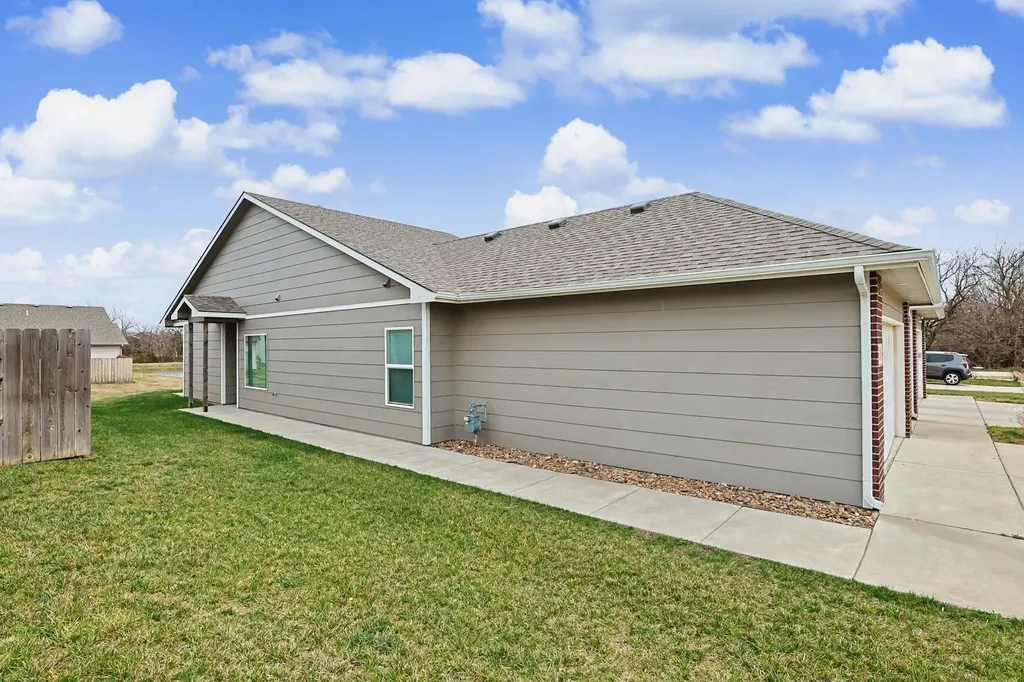 8041-8043 E 34th Court S Wichita KS 67210