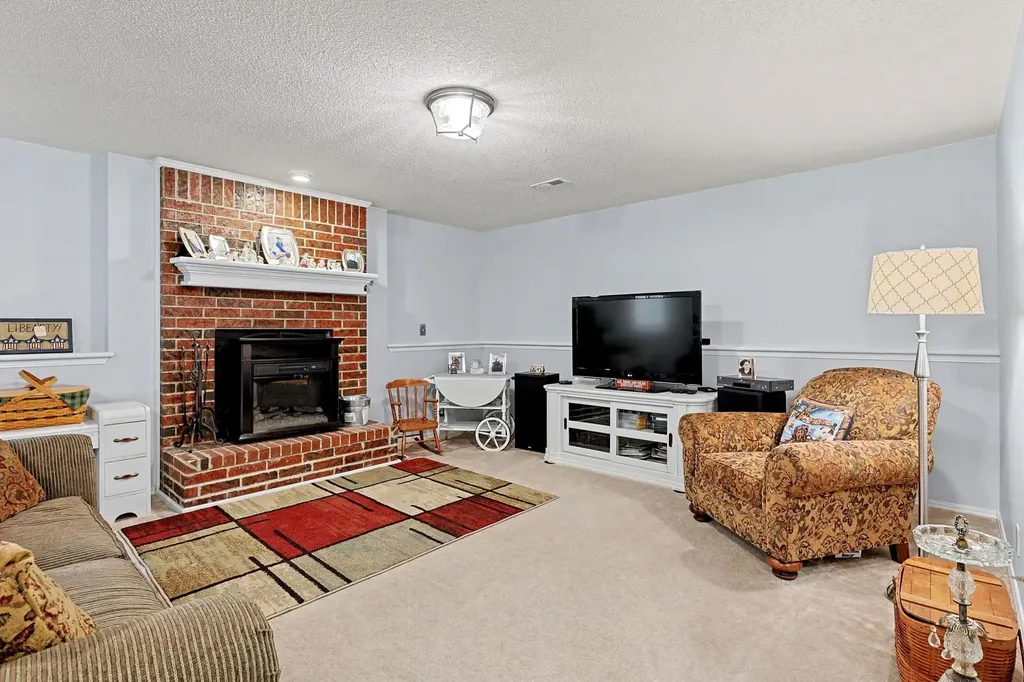 713 High Plains Circle Maize KS 67101