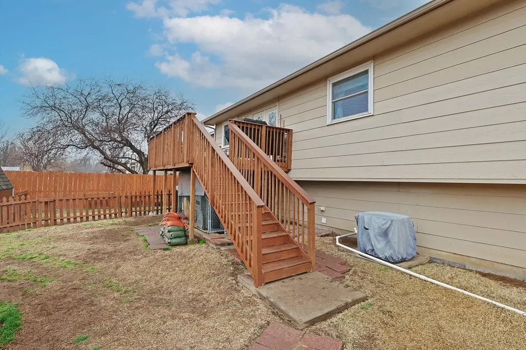 713 High Plains Circle Maize KS 67101