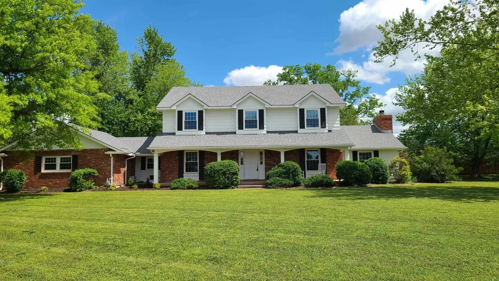 36 Melody Lane Wellington KS 67152