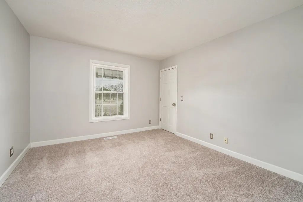 36 Melody Lane Wellington KS 67152
