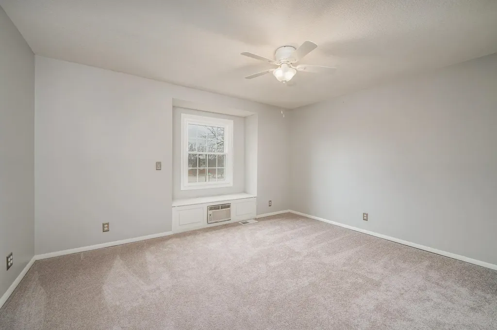 36 Melody Lane Wellington KS 67152