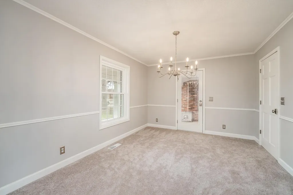 36 Melody Lane Wellington KS 67152