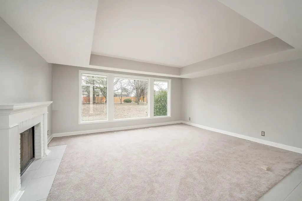 36 Melody Lane Wellington KS 67152