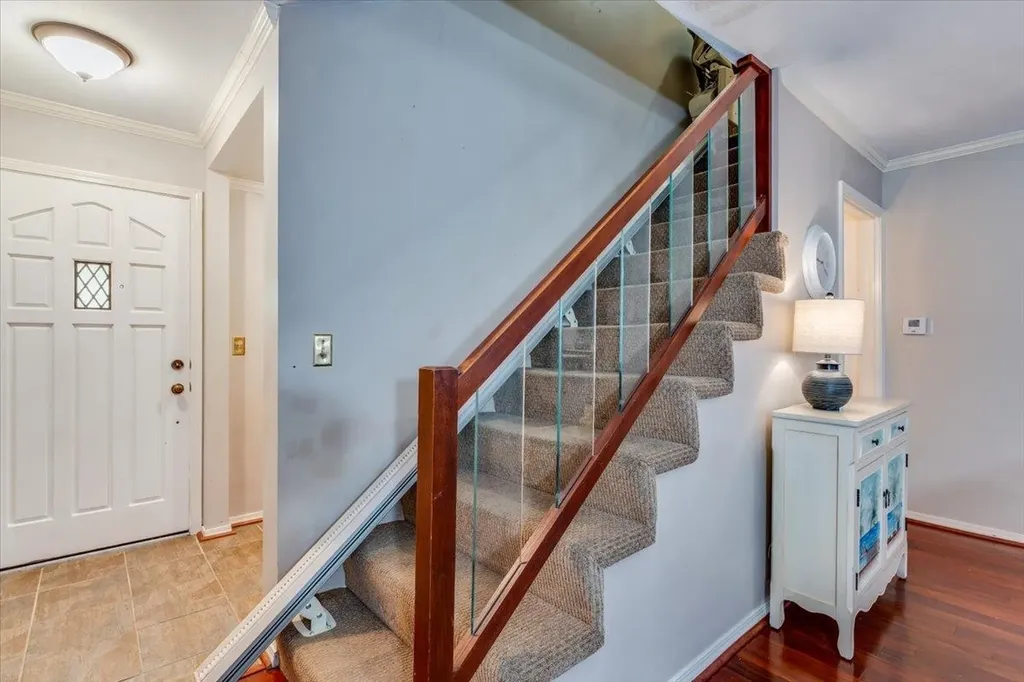 641 N Woodlawn Wichita KS 67208