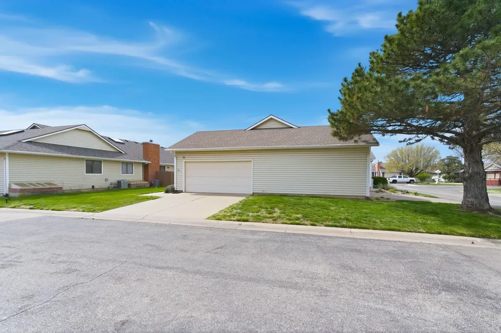 9111 W 21st Street N Wichita KS 67205