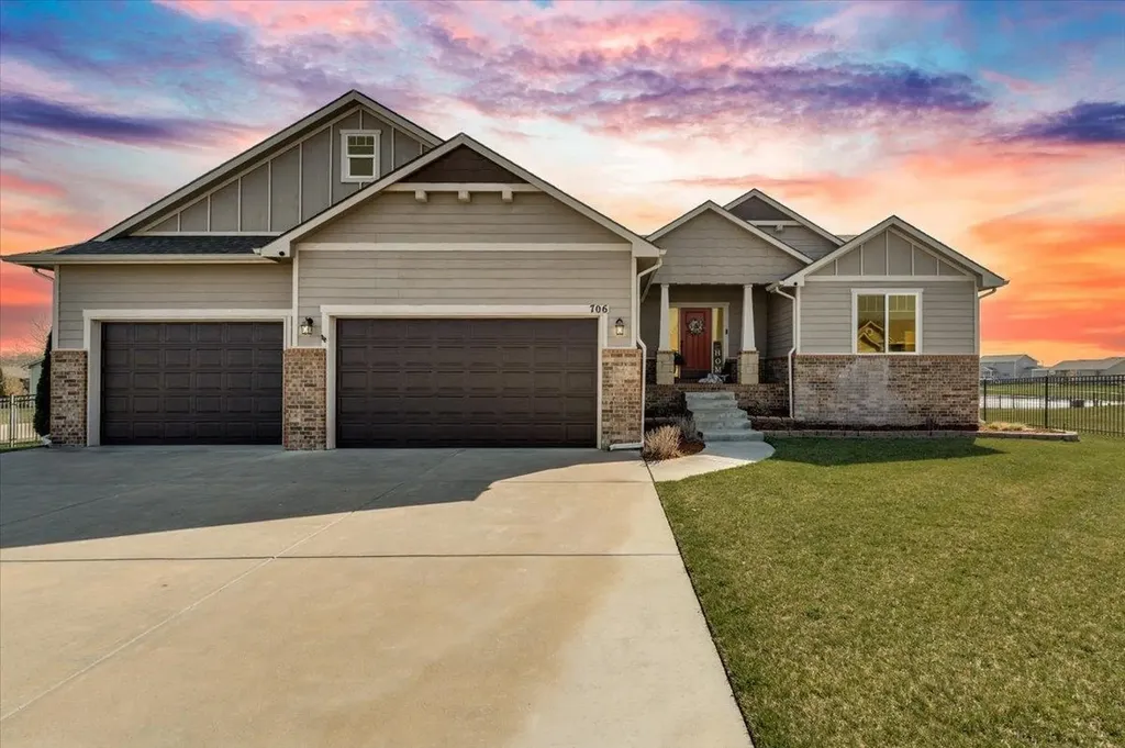 706 S Saint Andrews Circle Wichita KS 67230