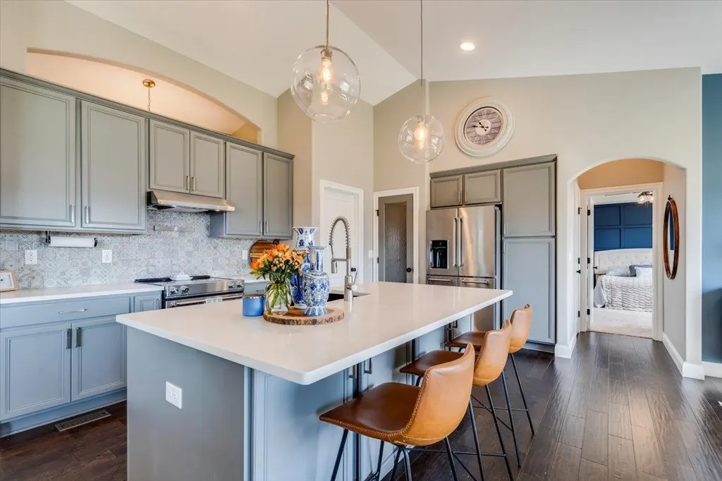 706 S Saint Andrews Circle Wichita KS 67230