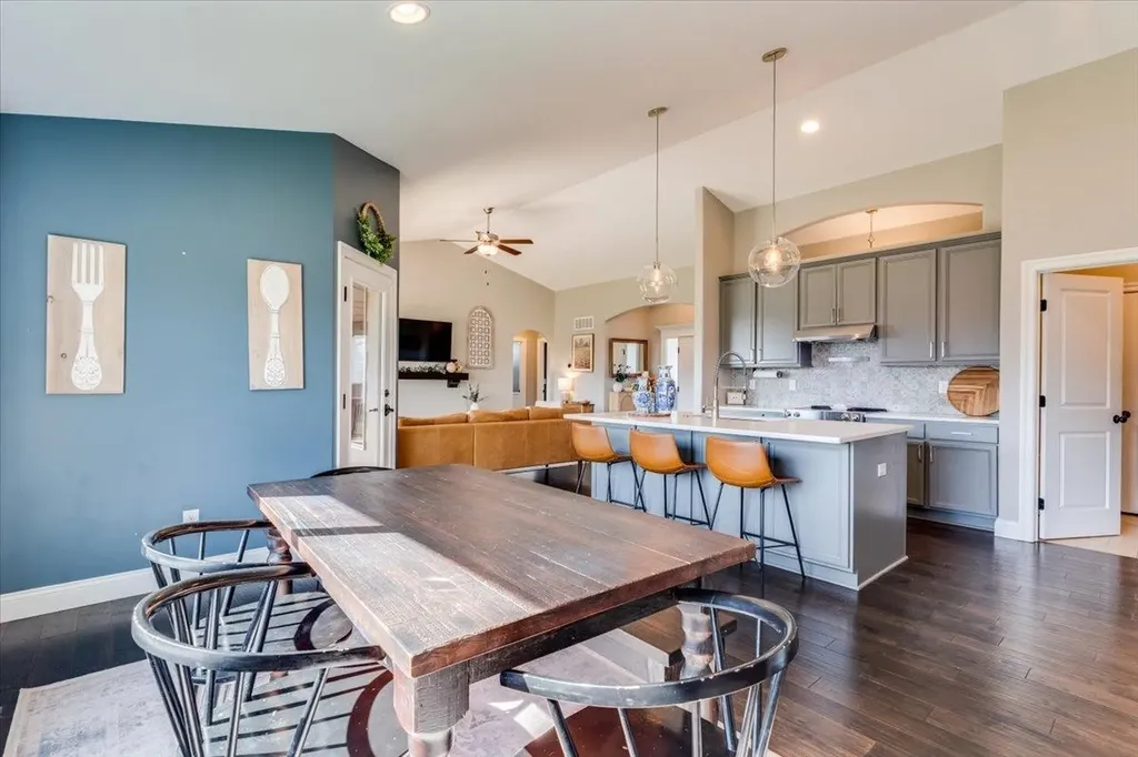 706 S Saint Andrews Circle Wichita KS 67230