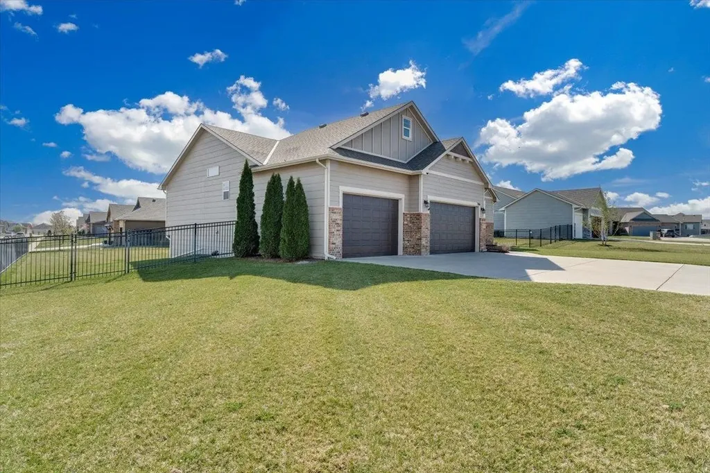 706 S Saint Andrews Circle Wichita KS 67230