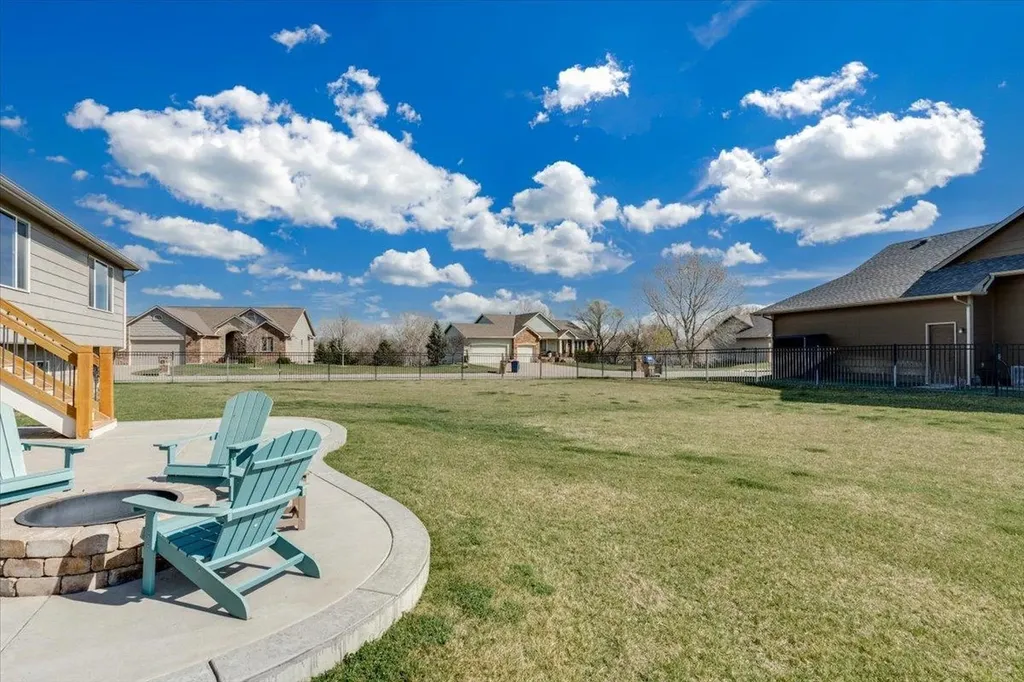 706 S Saint Andrews Circle Wichita KS 67230