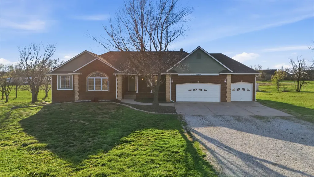 10251 S 89th Circle E Mulvane KS 67110