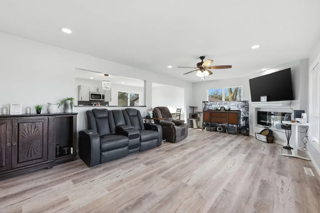 4936 NW County Line Road Benton KS 67017
