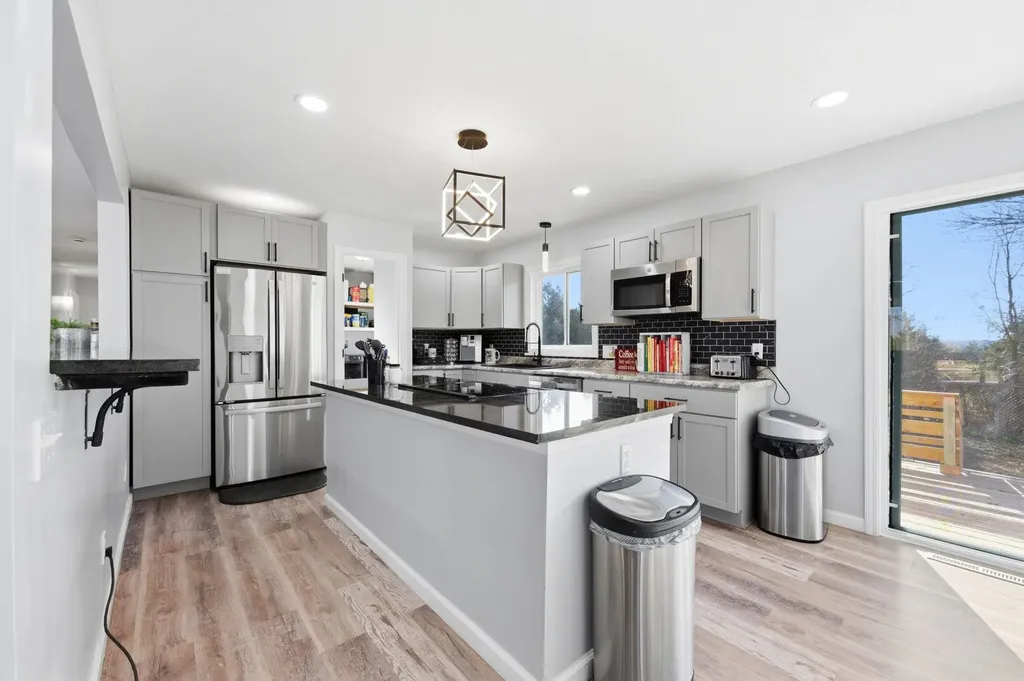4936 NW County Line Road Benton KS 67017