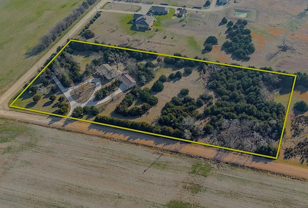 4936 NW County Line Road Benton KS 67017