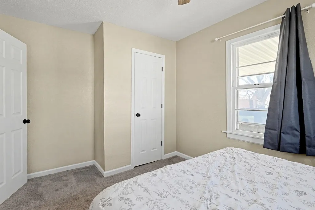 317 E 6th Street Halstead KS 67056