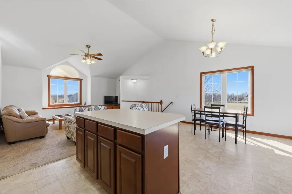 656 E 110th Avenue N Peck KS 67120-9029