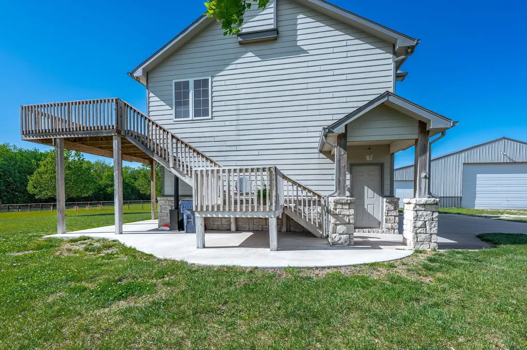 656 E 110th Avenue N Peck KS 67120-9029