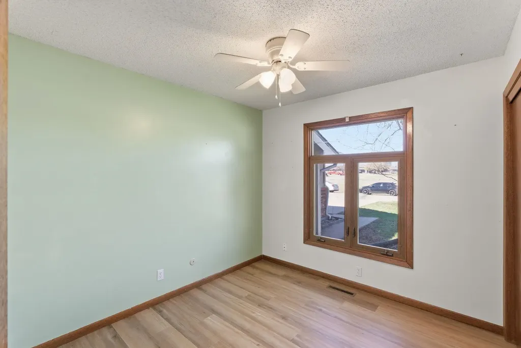 28 Harris Rose Hill KS 67133