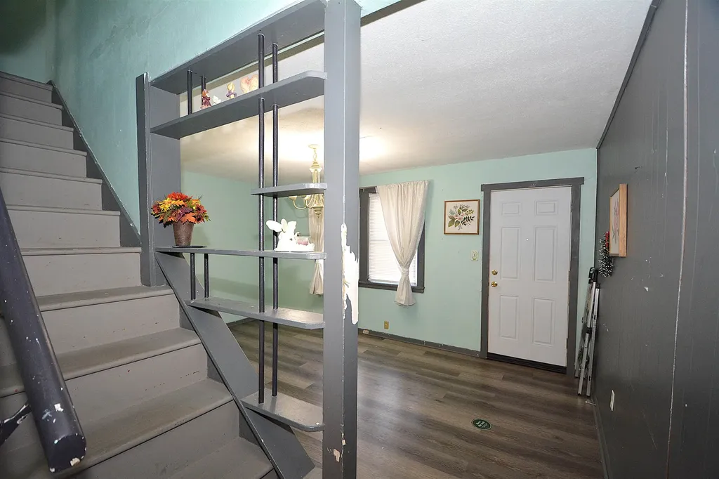 1308 S Pershing Avenue Wichita KS 67218