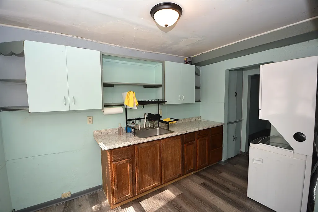 1308 S Pershing Avenue Wichita KS 67218