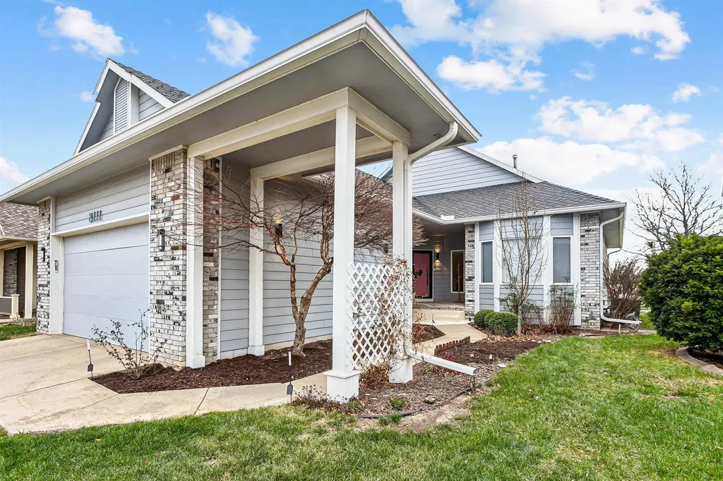 8111 E Windwood Circle Wichita KS 67226