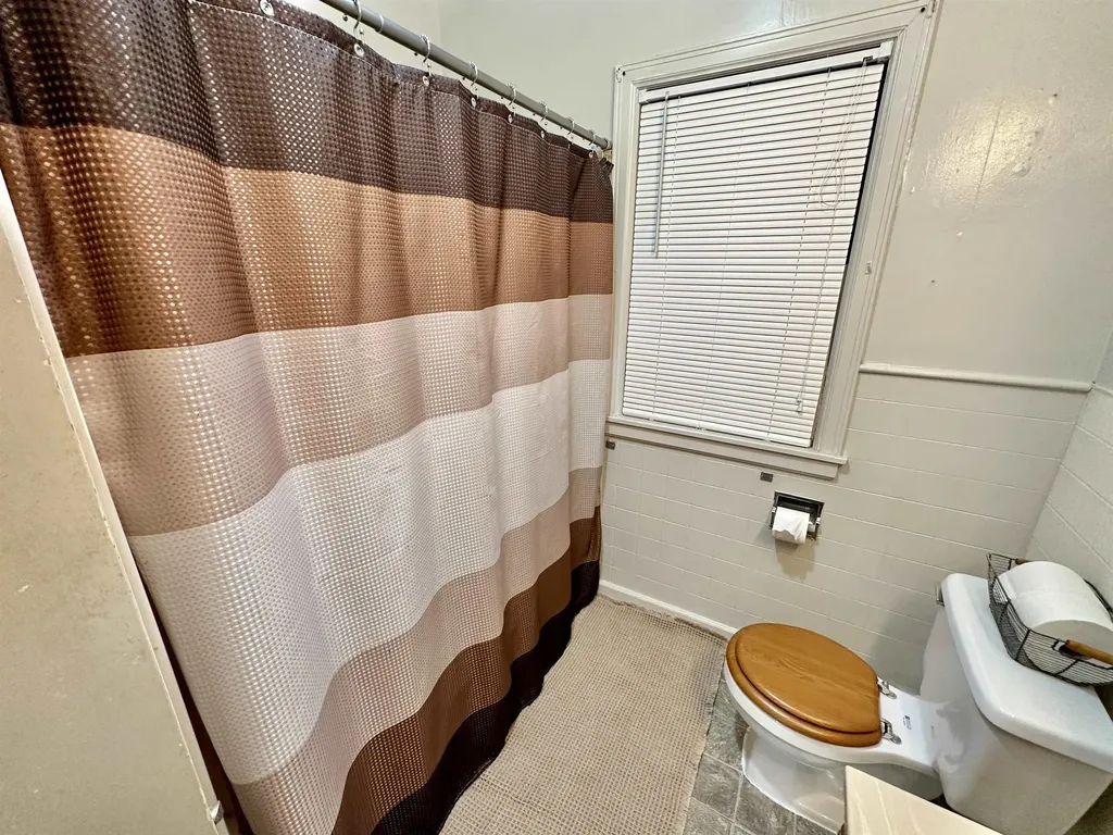 4904 E English & 156 S Glendale Wichita KS 67218