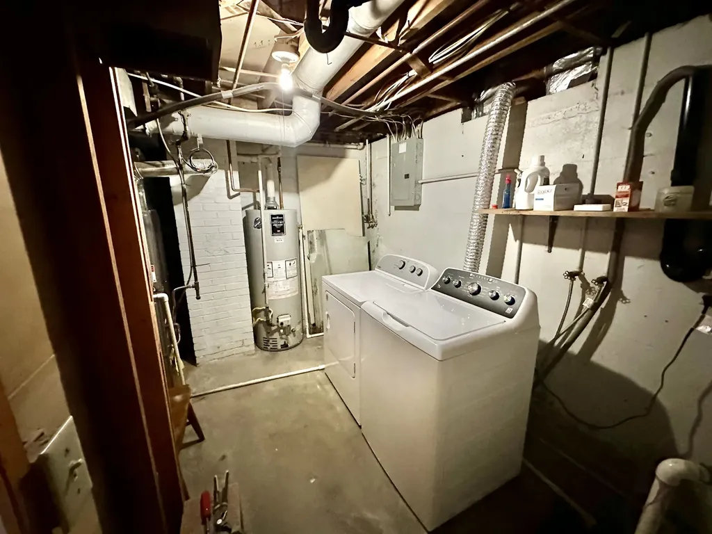 4904 E English & 156 S Glendale Wichita KS 67218