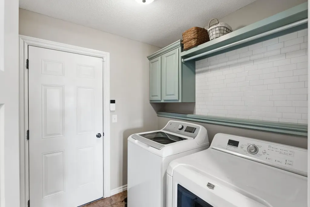 12612 E Cherry Creek Street Wichita KS 67207