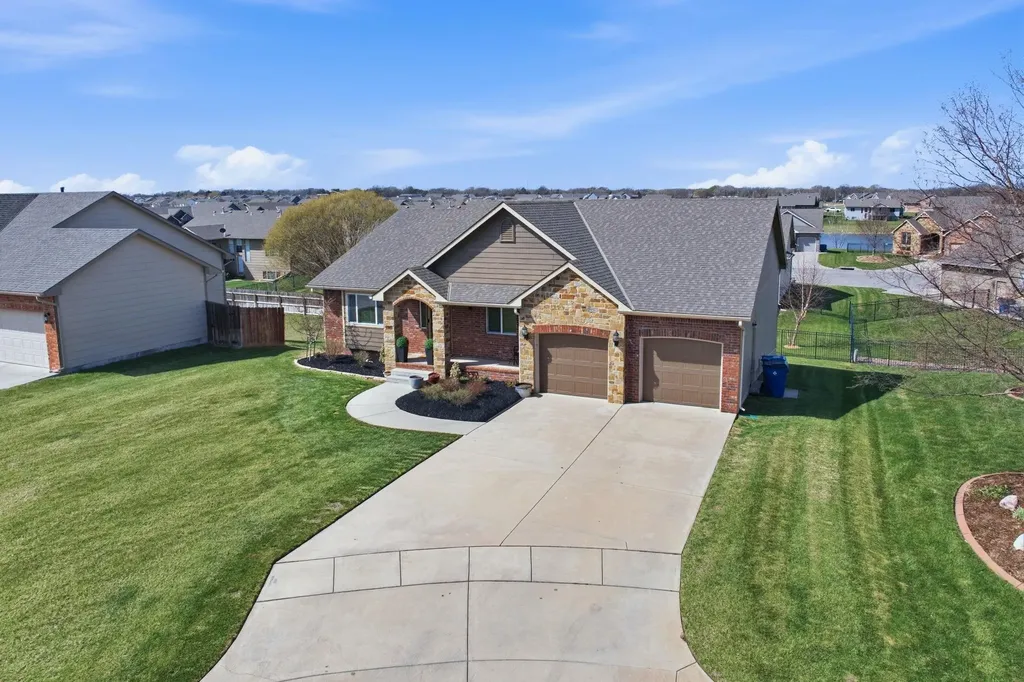 12612 E Cherry Creek Street Wichita KS 67207