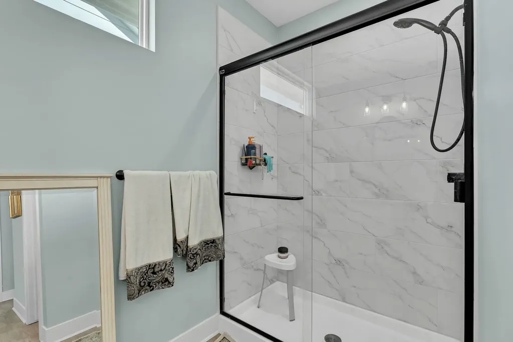 2915 E Sunnyslope Park City KS 67219
