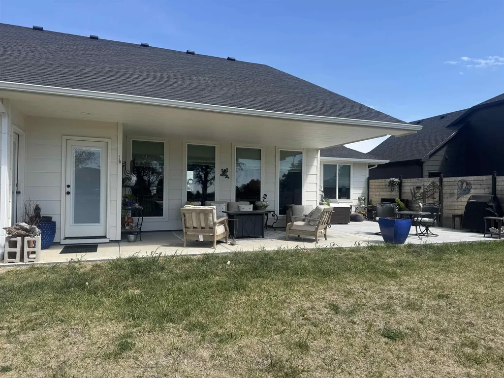 2915 E Sunnyslope Park City KS 67219