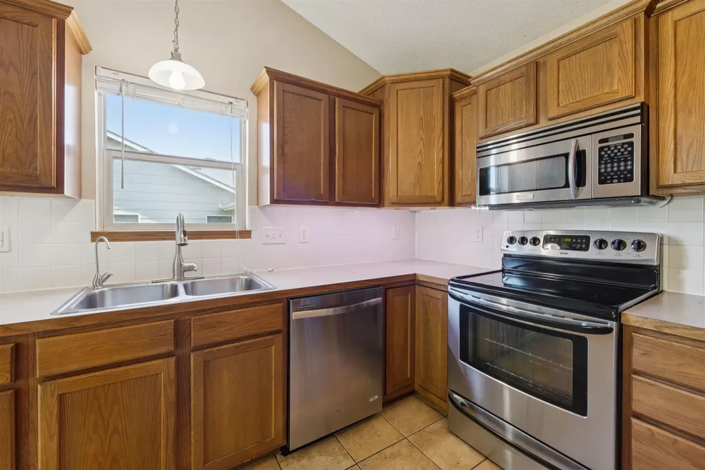 3505 N High Point Wichita KS 67205
