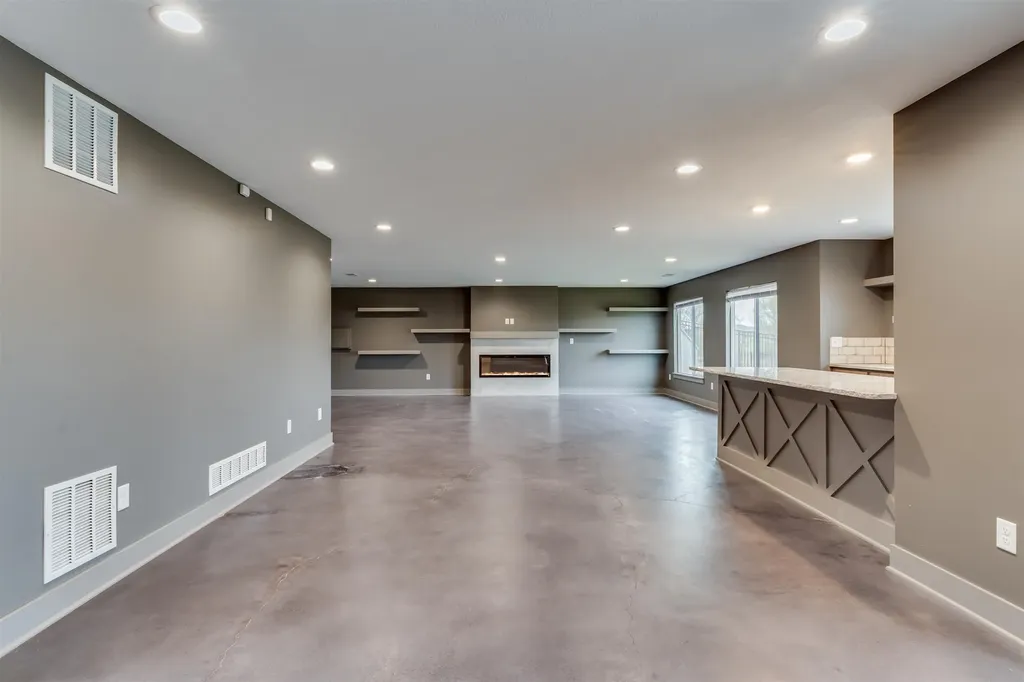 3413 S Capri Wichita KS 67210