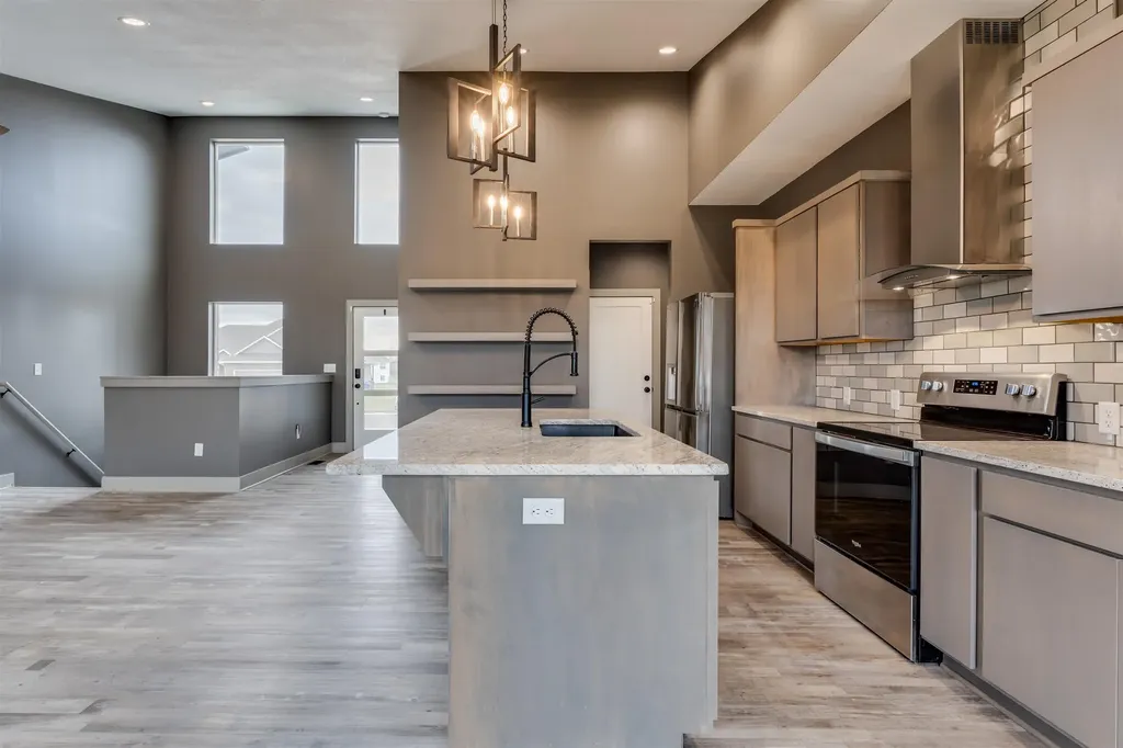 3413 S Capri Wichita KS 67210