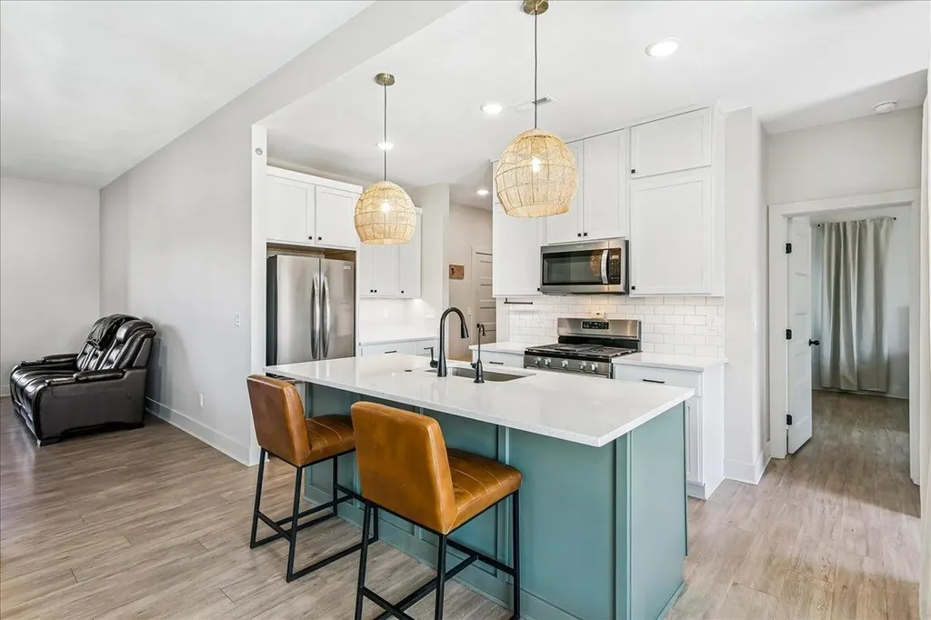 2807 E Sunnyslope Park City KS 67219