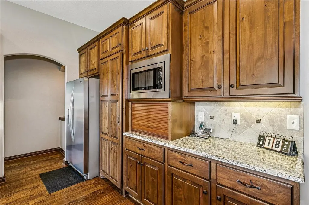 111 N City View Street Wichita KS 67235