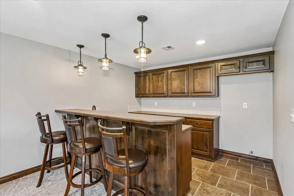111 N City View Street Wichita KS 67235