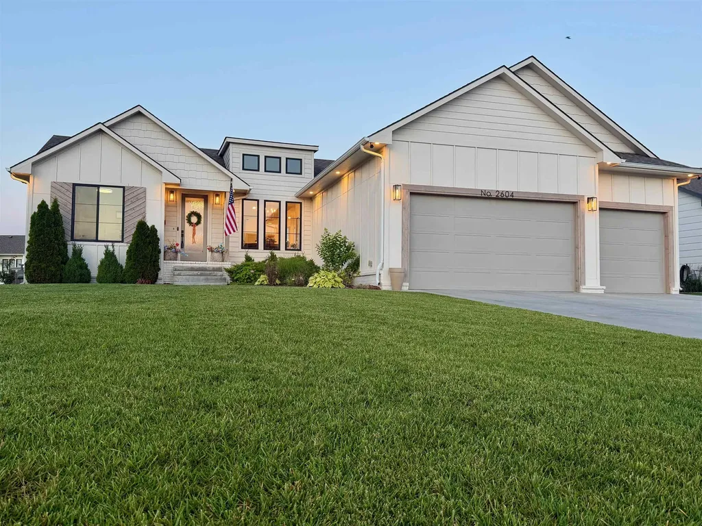 2604 N Pebble Andover KS 67002