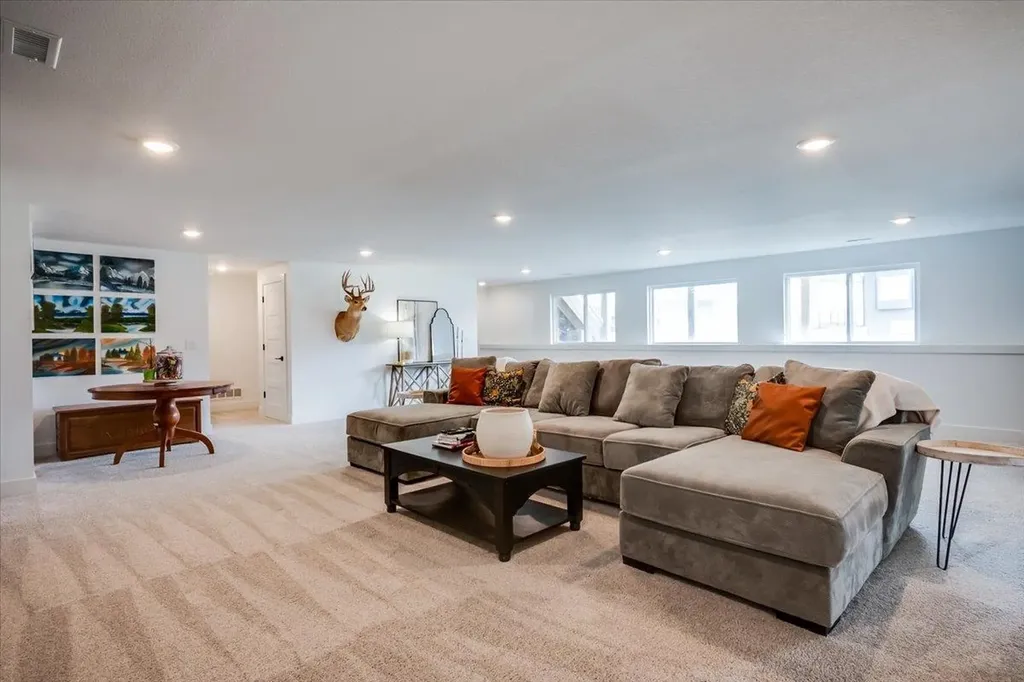 2604 N Pebble Andover KS 67002