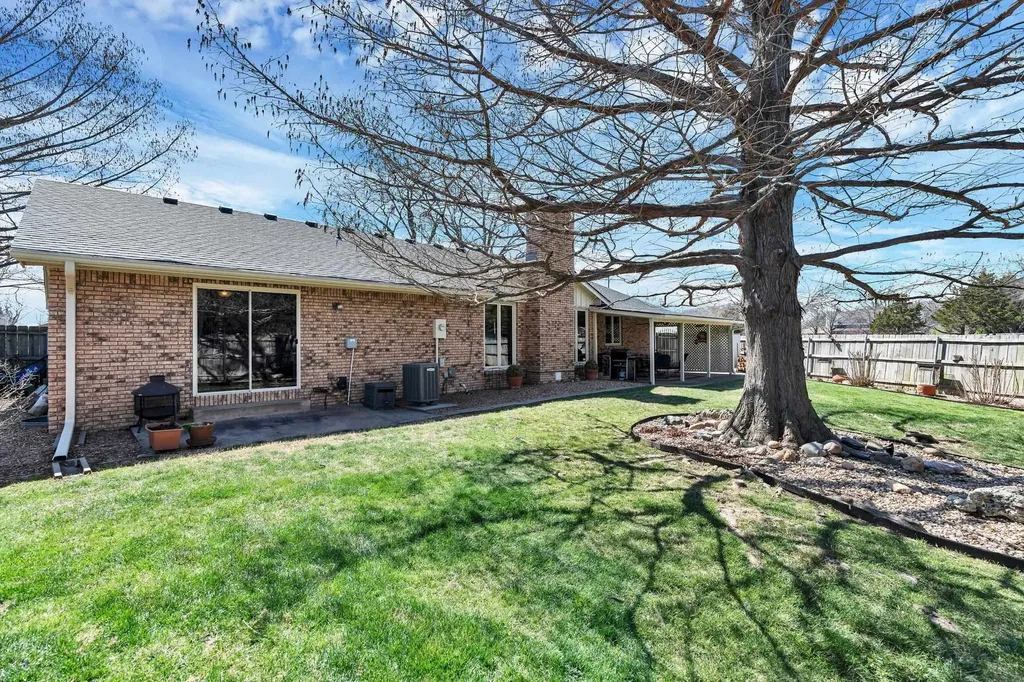 6902 E 14th Street N Wichita KS 67206