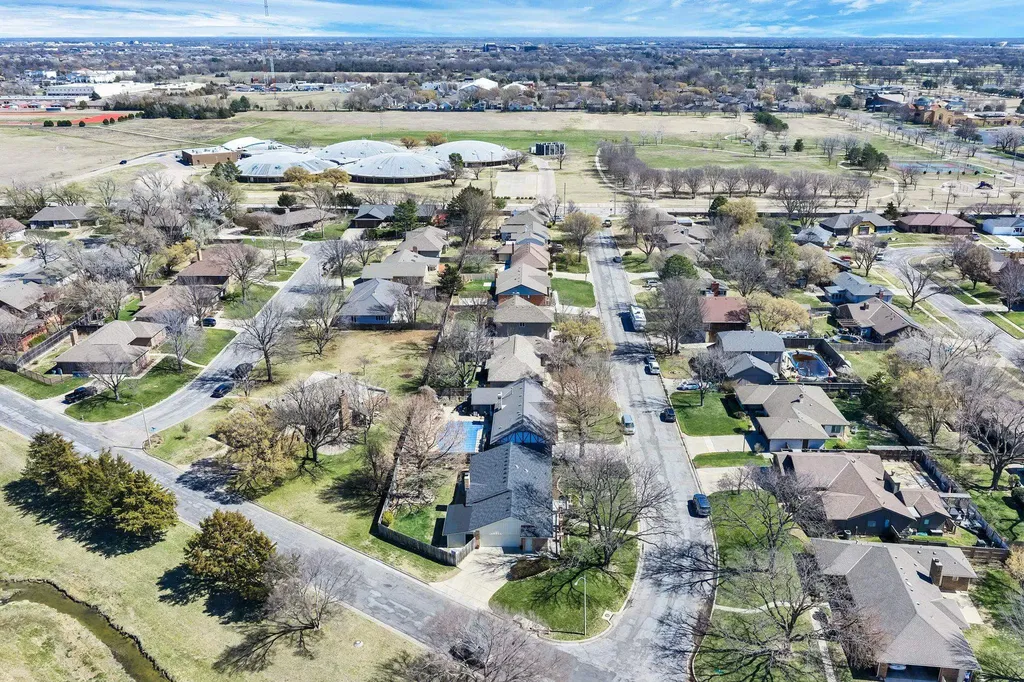 6902 E 14th Street N Wichita KS 67206