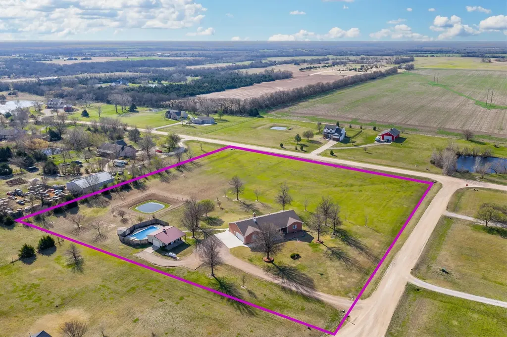 9030 S Posey Court Derby KS 67037
