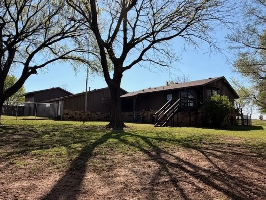 3140 N 15th Arkansas City KS 67005-6639