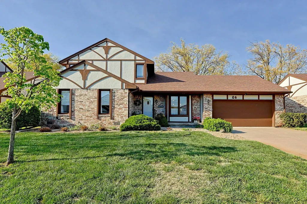 641 N Woodlawn Boulevard Wichita KS 67208