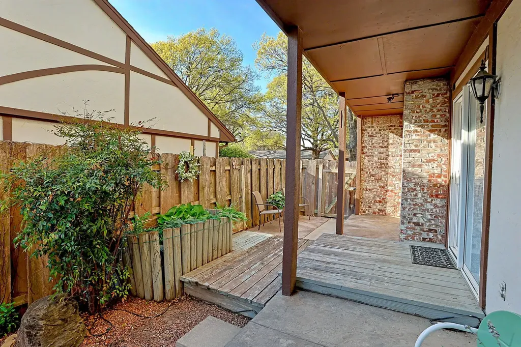 641 N Woodlawn Boulevard Wichita KS 67208