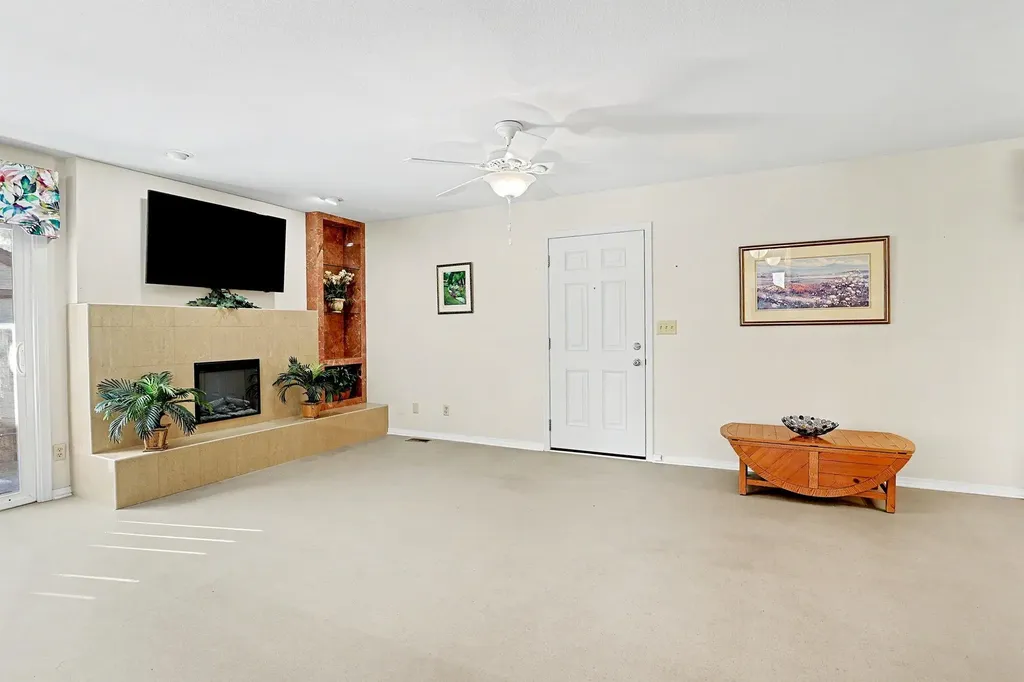 641 N Woodlawn Boulevard Wichita KS 67208