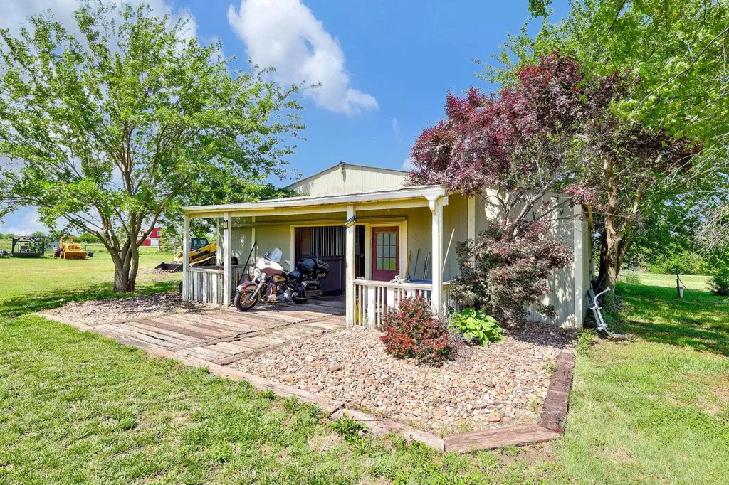 11385 SW 50th Street Towanda KS 67144