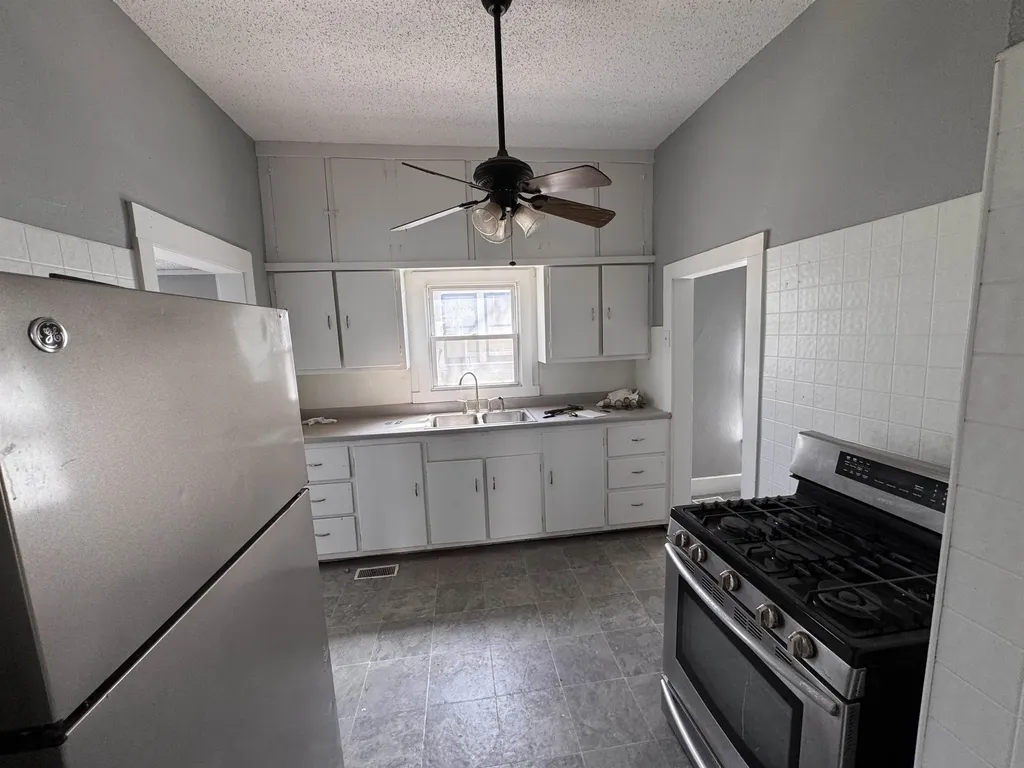 2026 N Arkansas Avenue Wichita KS 67203